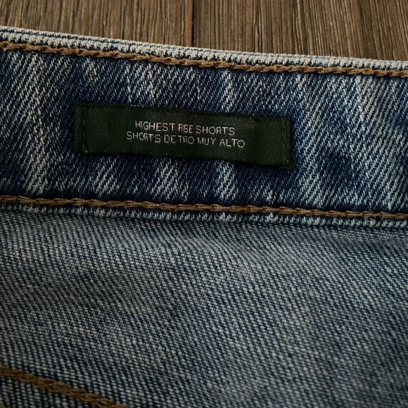 Wild Fable Women’s High Rise Denim Shorts. Size Small. Excellent condition. - Picture 5 of 7